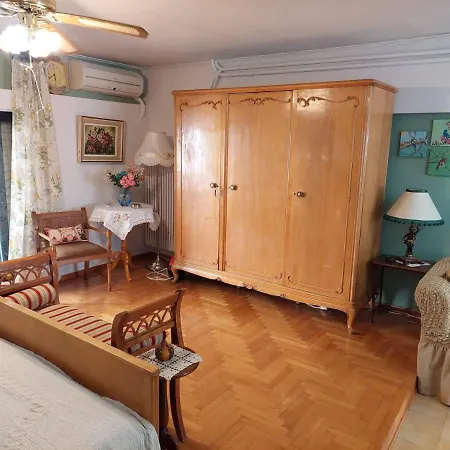 Apartment Vintage